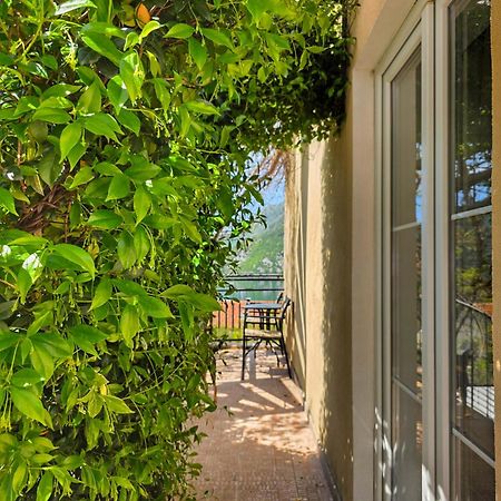 Apartment Mint&Rose Risan Exterior photo